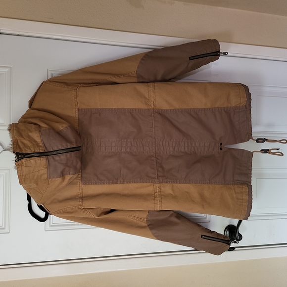 Rare Forever 21 jacket with zip out Fur lining Trench Coat Large - Picture 5 of 12